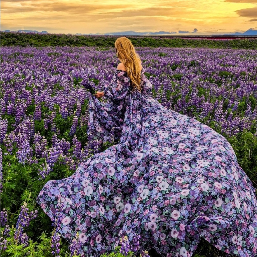 Selkie Nirvana Queen of Angels Gown